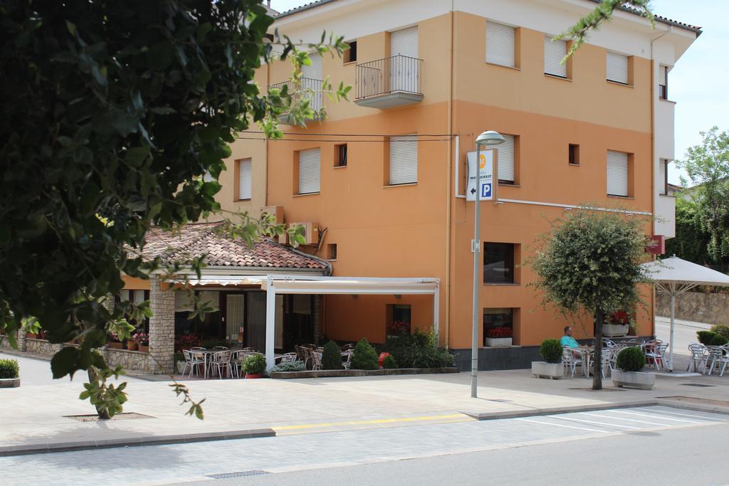 Hostal Montserrat Tona エクステリア 写真